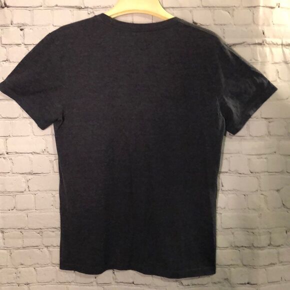 Old Navy Collectabilitees Top Gun Movie Te… - Picture 5 of 8